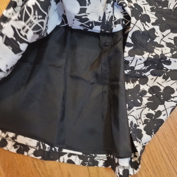 $165 NWT BCBGeneration Strapless floral black & white semi-formal Mini dress - Picture 4 of 6